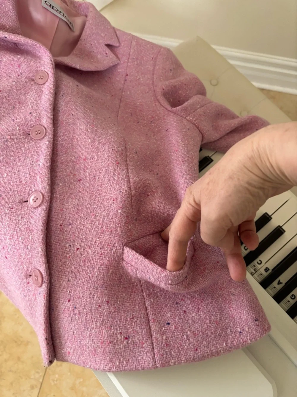 Classic Pink Tailored Women's Blazer - Picture 14 of 14
